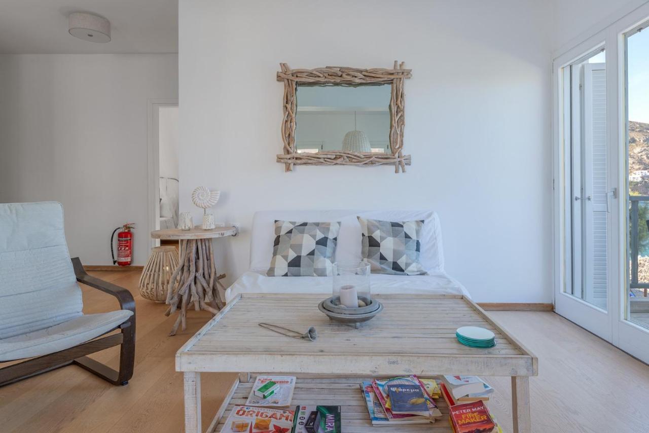 Uno Luxury Apartment With Sea View Livadia  Eksteriør billede